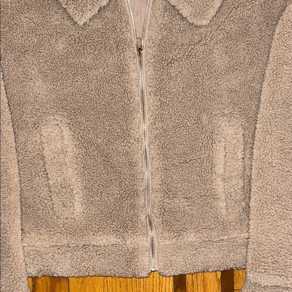 Great condition! BBDakota by Steve Madden Tan Sherpa Jacket - Picture 3 of 4